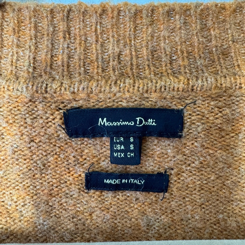 Women's Massimo Dutti cropped Cable Knit Cardigan Sweater - Burnt Orange - Picture 4 of 5